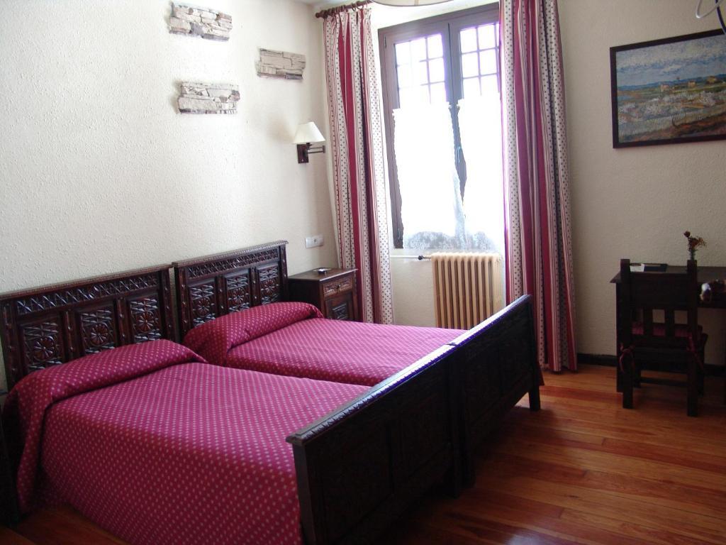 Hostal Ayestaran II Lekunberri Zimmer foto