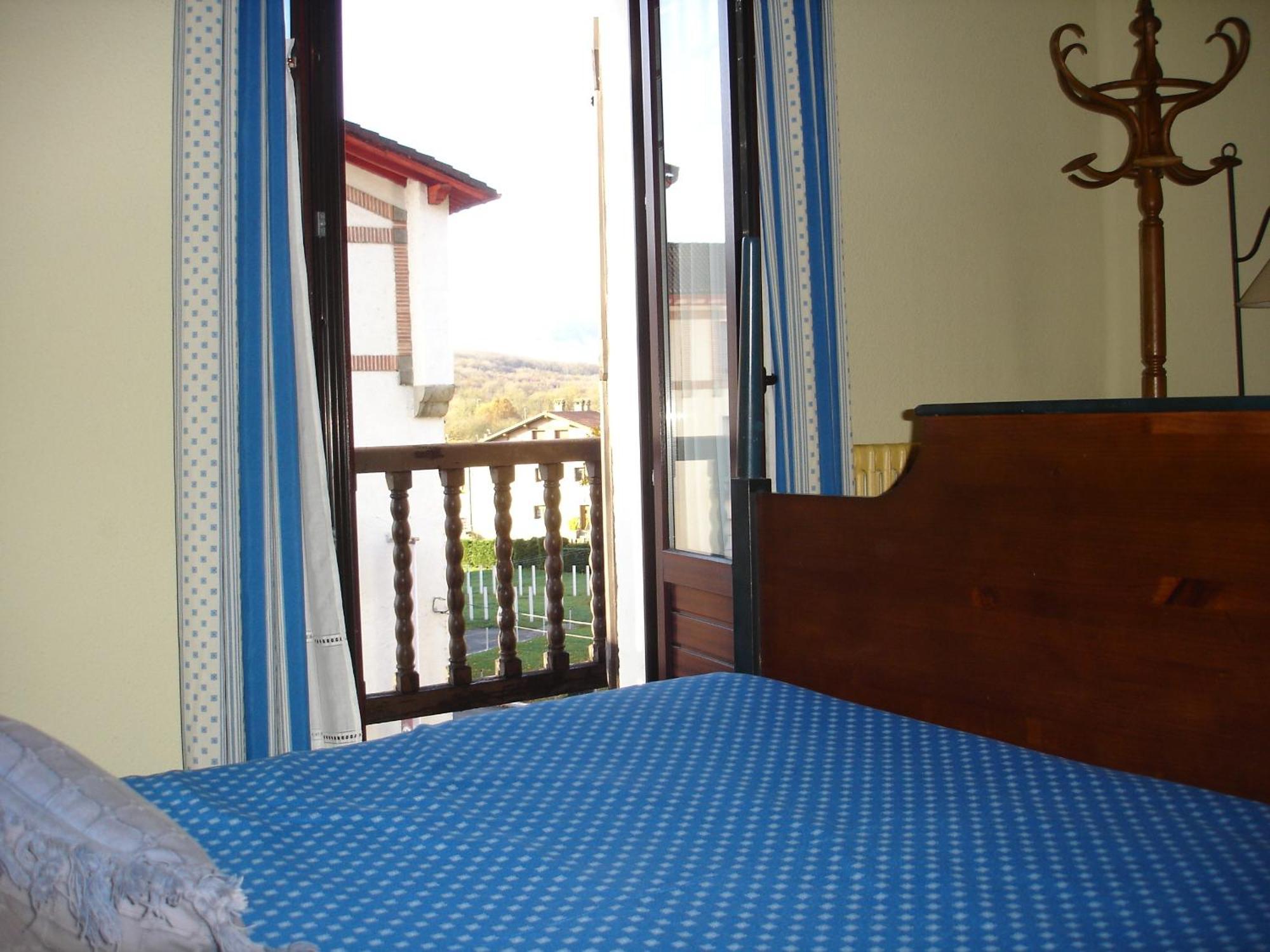 Hostal Ayestaran II Lekunberri Exterior foto
